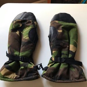 Military mitts super warm